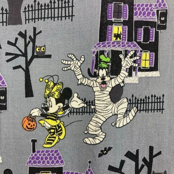 Disney Mickey Mouse Halloween Scrubs Medical Uniform Top 100% Cotton Women’s S - Picture 3 of 13